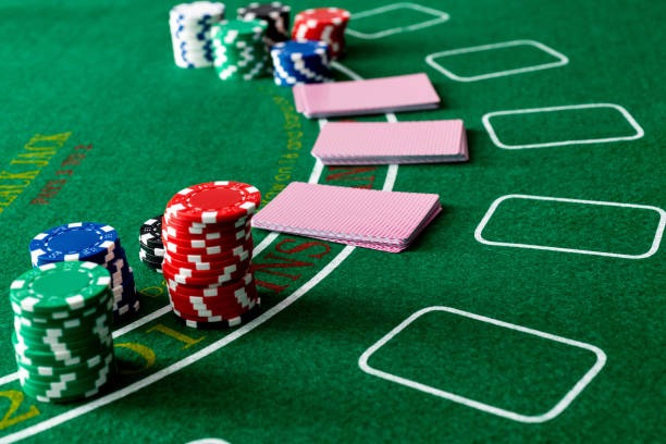 Live blackjack dealer and table interface on hometogel alternatif